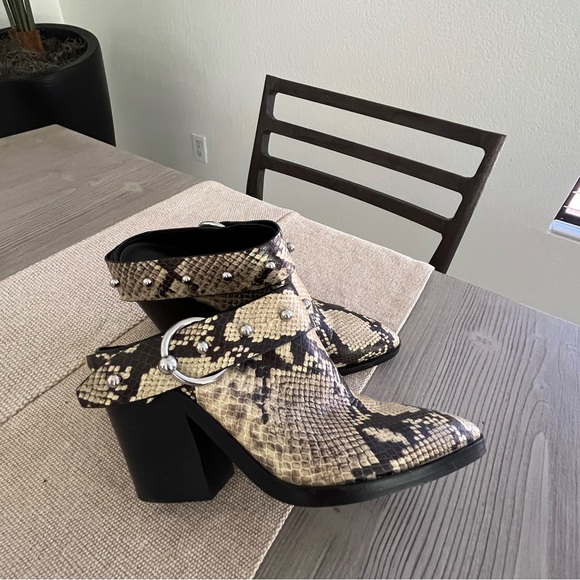 FINAL SALE-Rebecca Minkoff- Sallest Too block heel Mules  size 10 - Picture 3 of 8